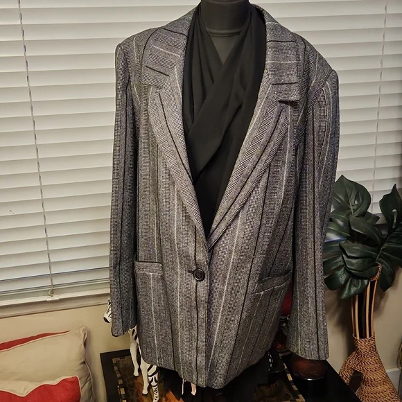 Black & Grey Striped Skirt Suit - Picture 1 of 5
